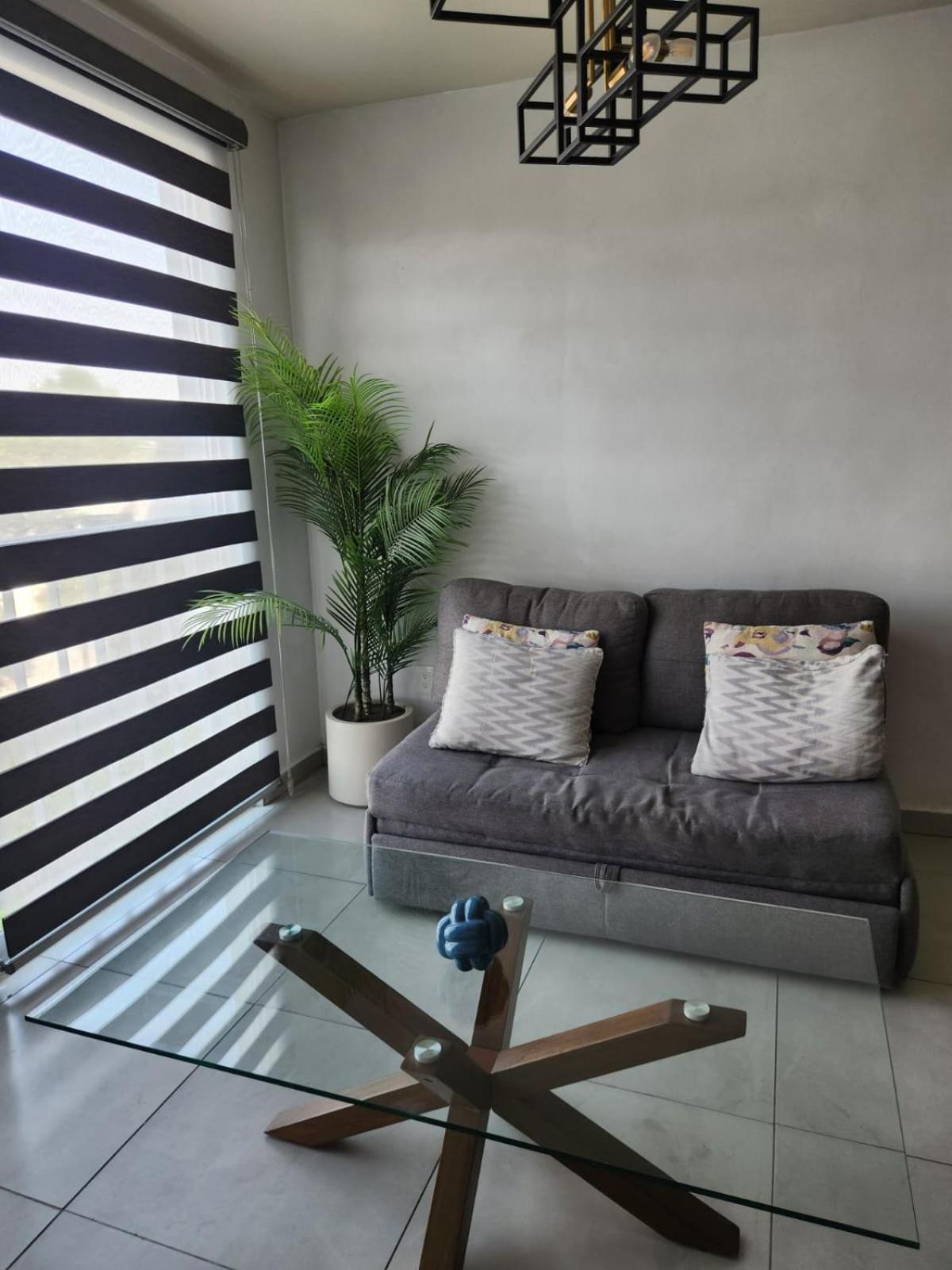 Departamento Nuevo Y Centrico Con Ambiente Familiar En Guadalajara Apartment Exterior photo